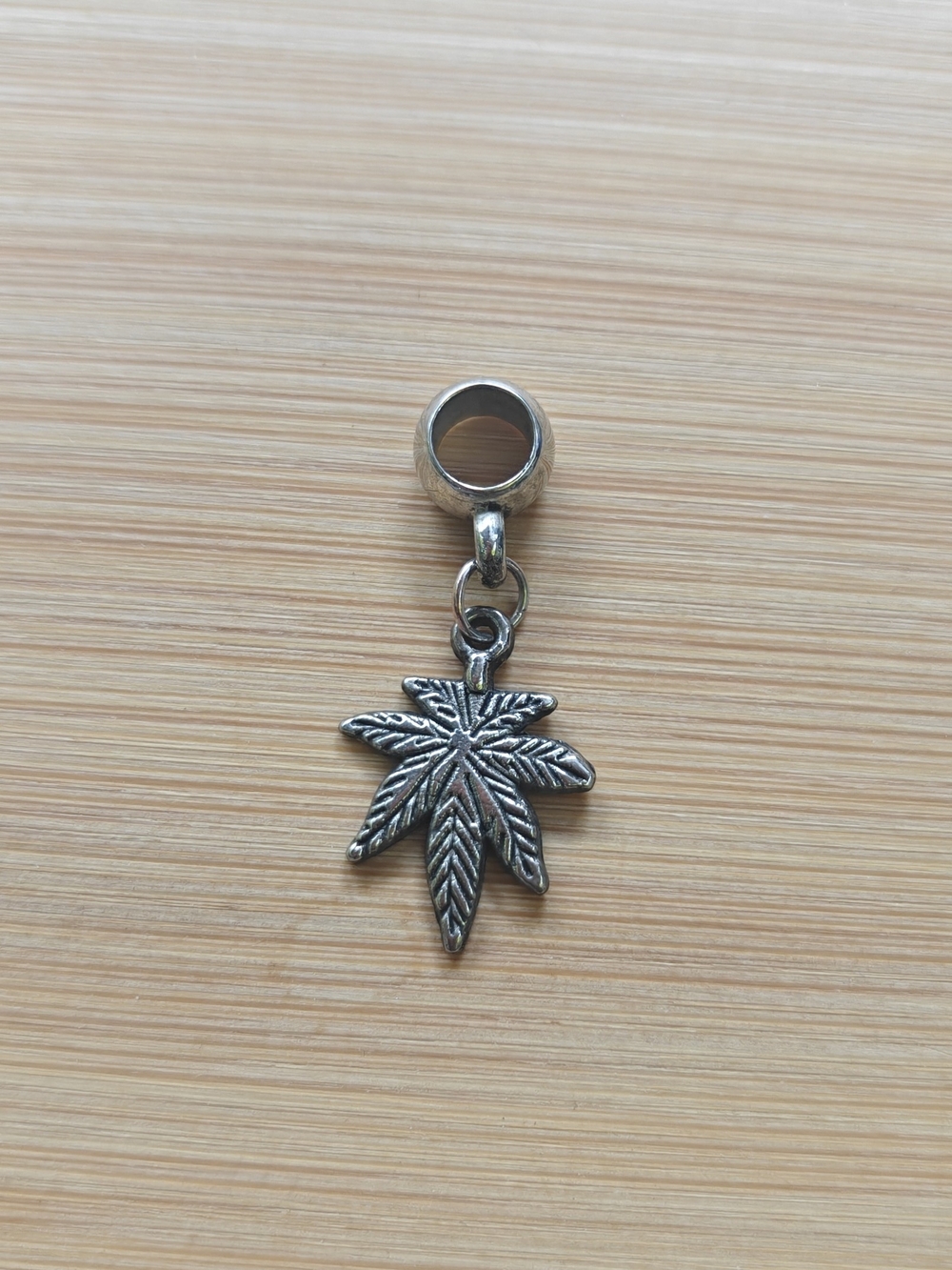 Silver Hemp Plant Leaf Charm/Pendant - Pandora Bracelet Compatible